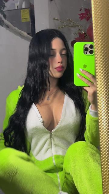 @ANA KARINA 🖤