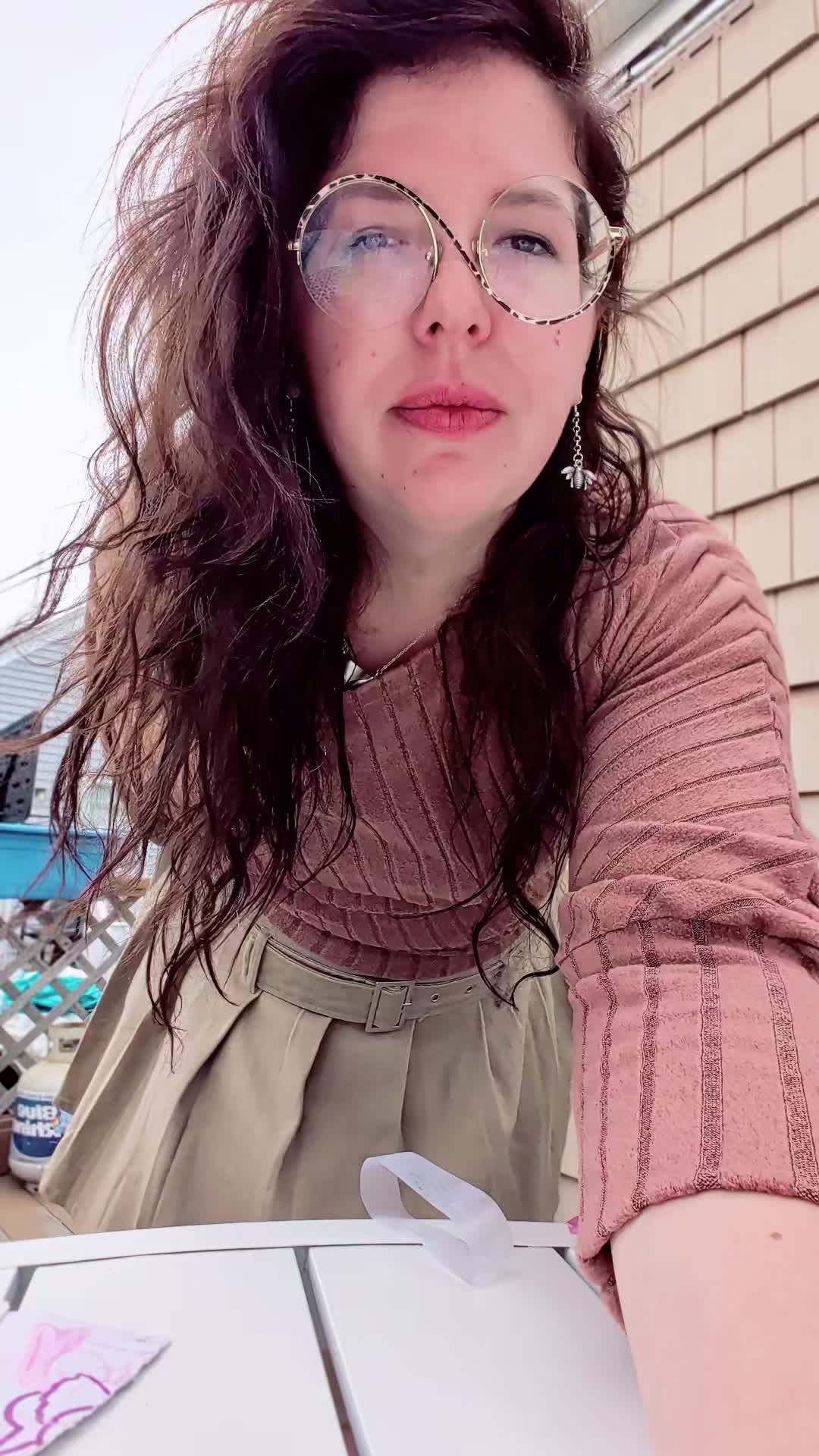 @Chellyissomewhere710