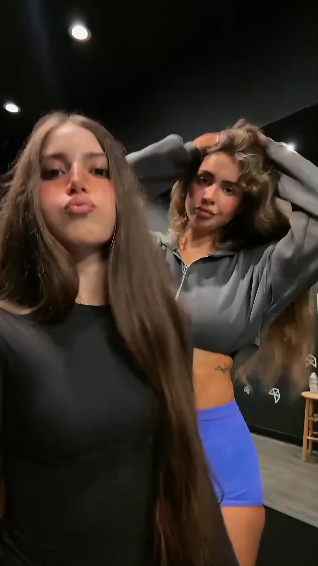 @hotgirls