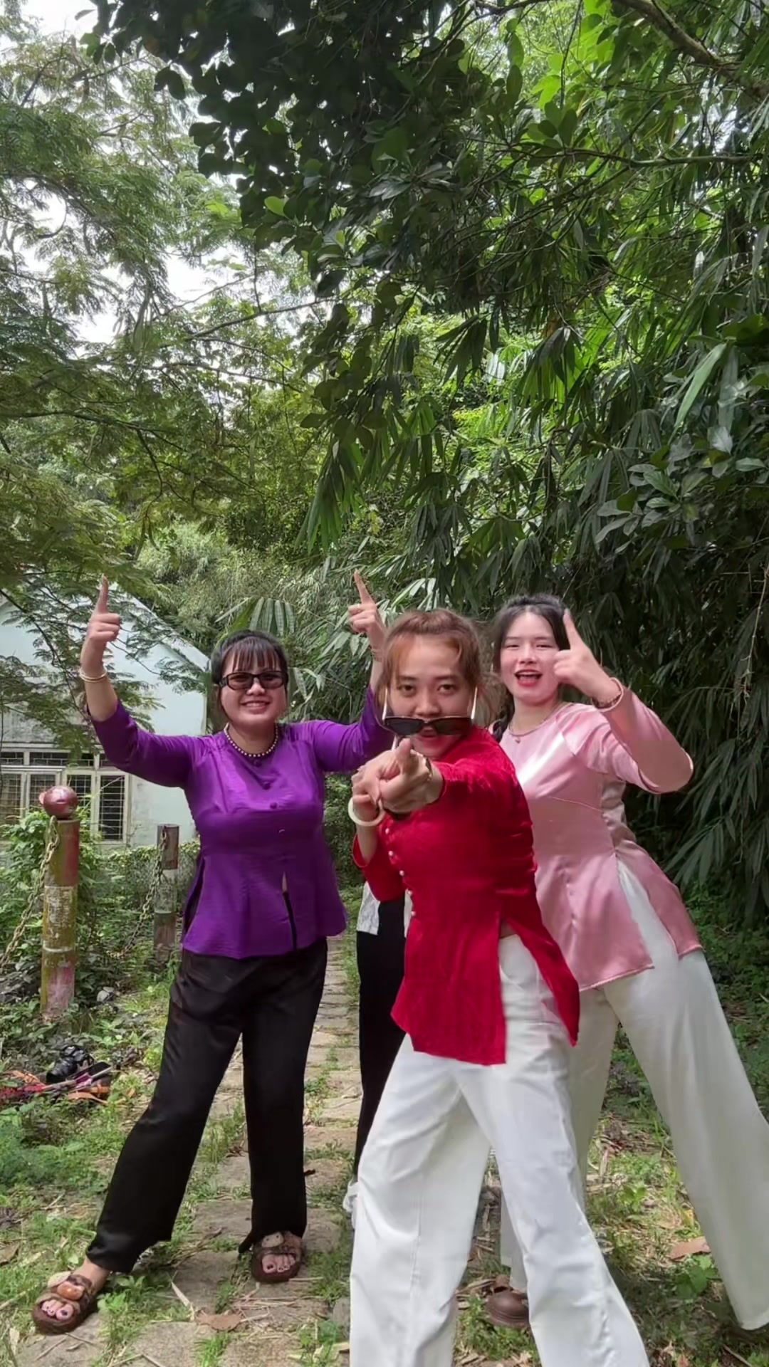 @Út Không Báo 🦅💚