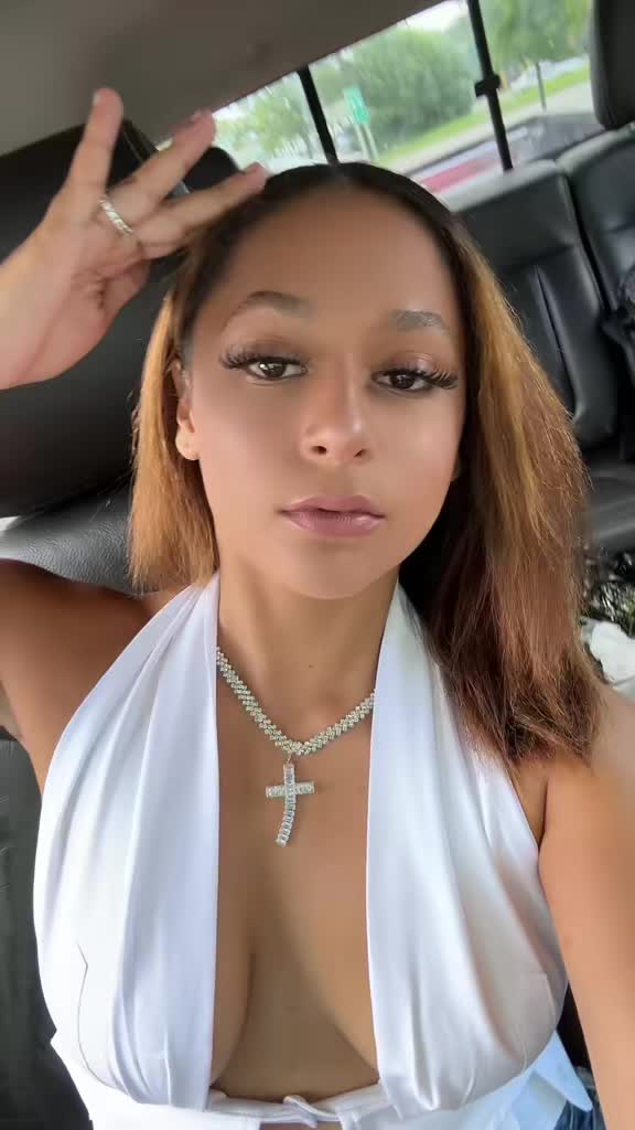 @lydiiaamariiee