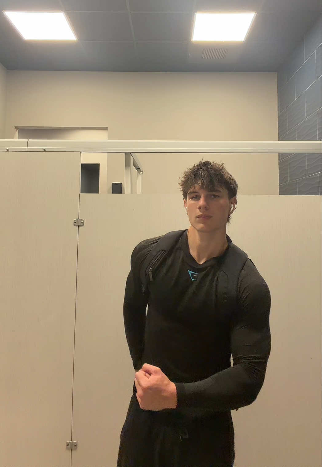 @️