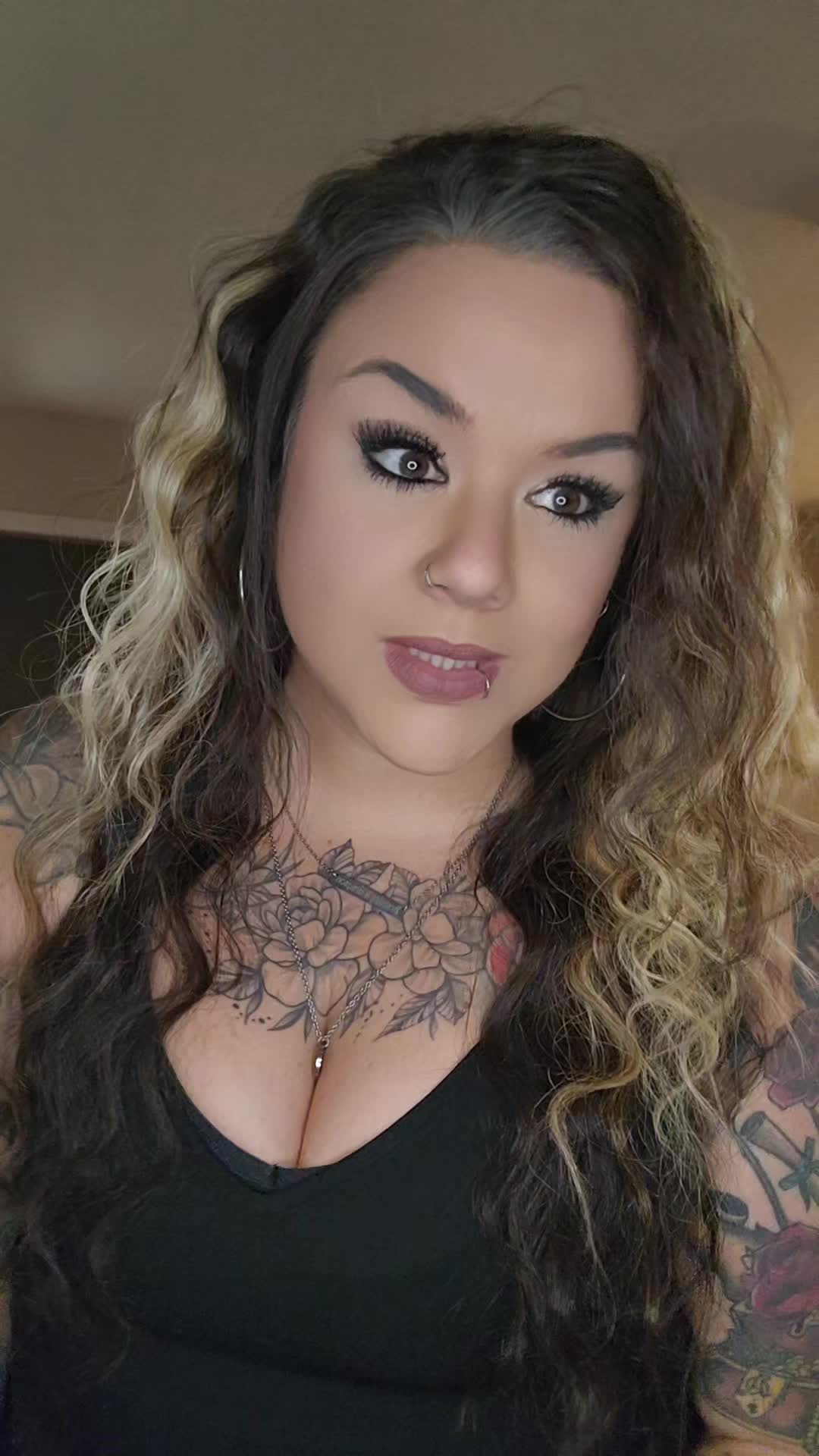 @✨️🖤Brittany🖤✨️