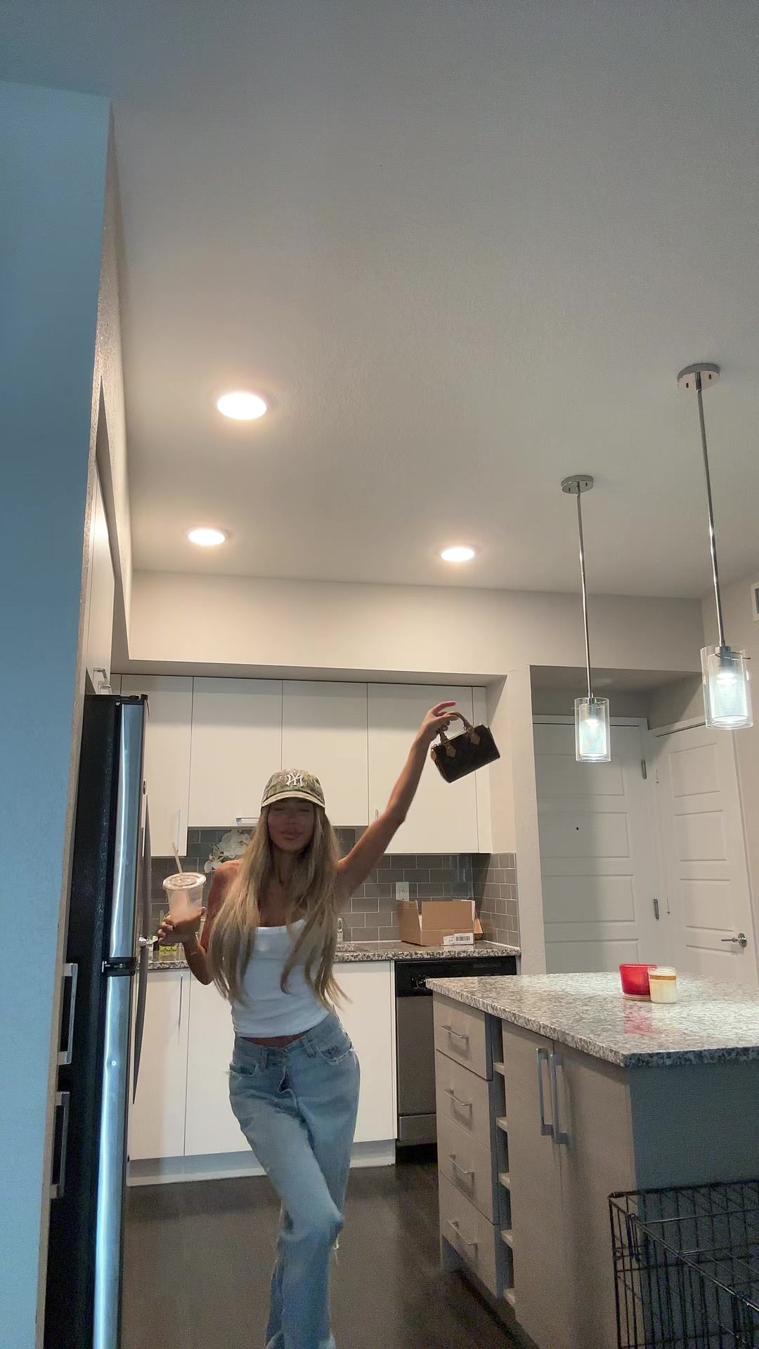 @Esmiana.x