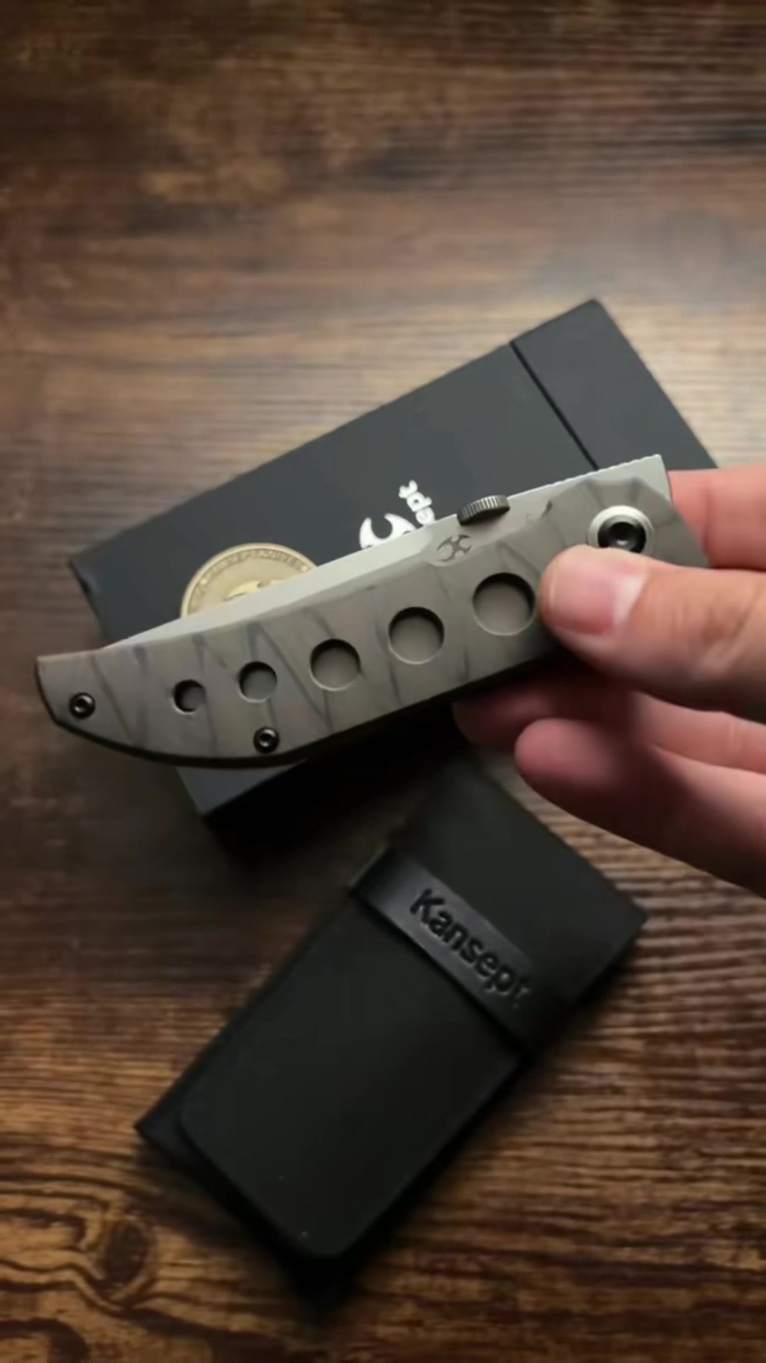 @Vintage_Knife_Guy