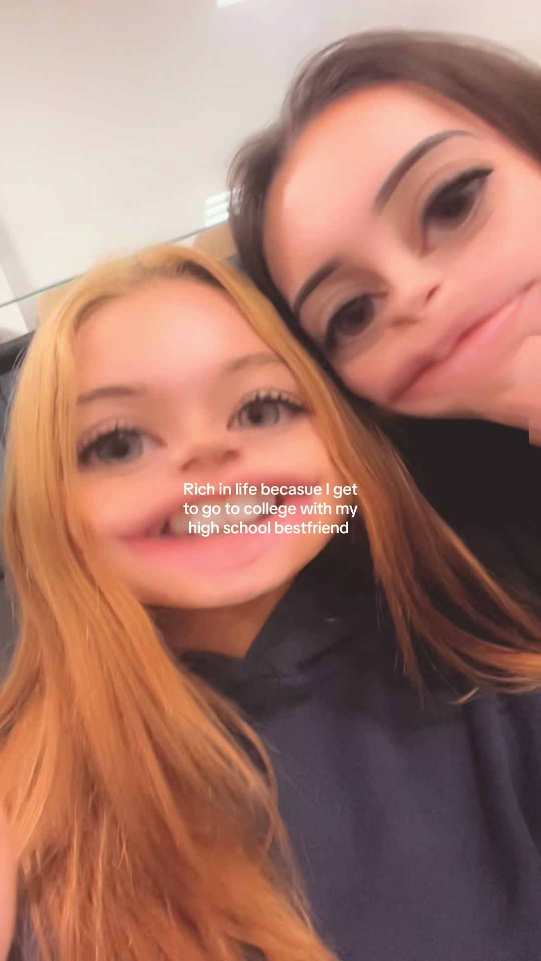@lฤฉvvyy