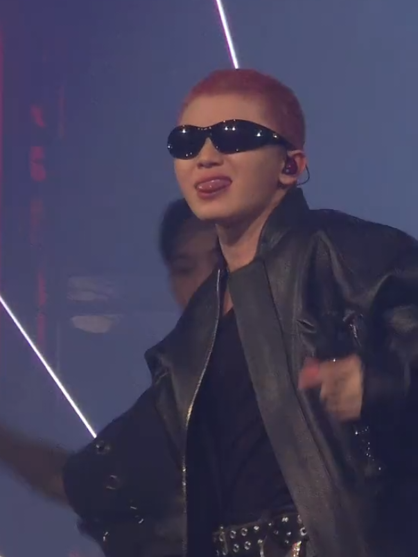 @WOOZI