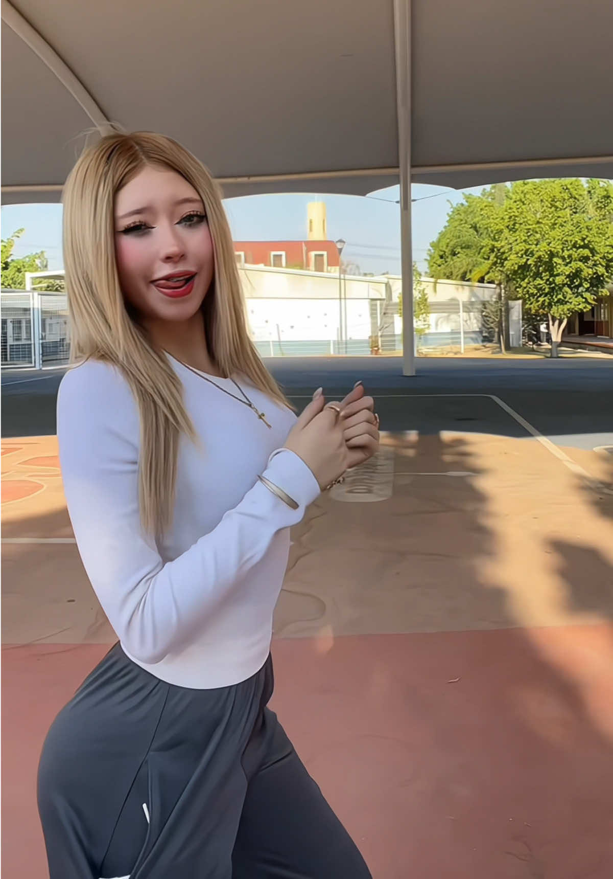 @𝐸𝓁𝒾𝓏𝒶