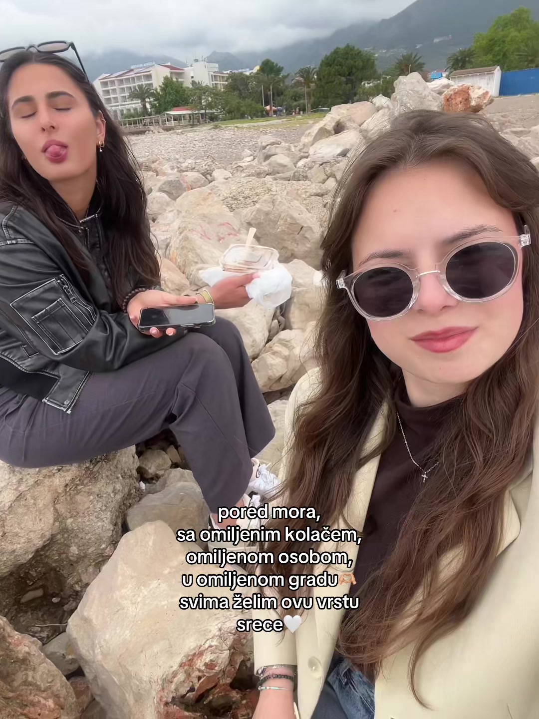 @andjela