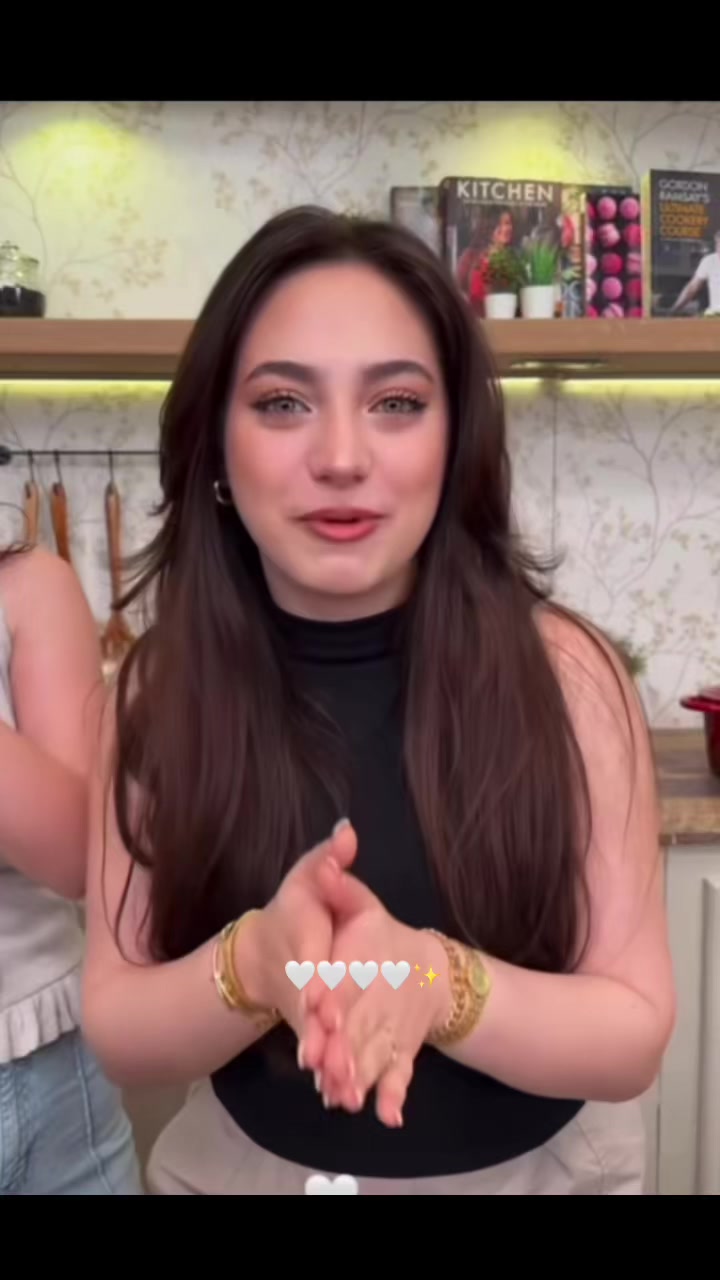 @nazlle | نازلي