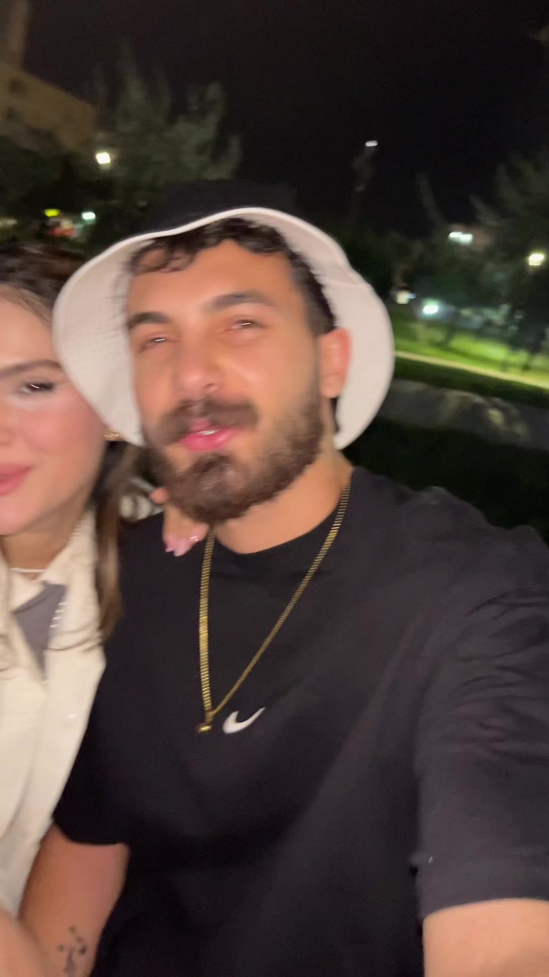 @smakamrn