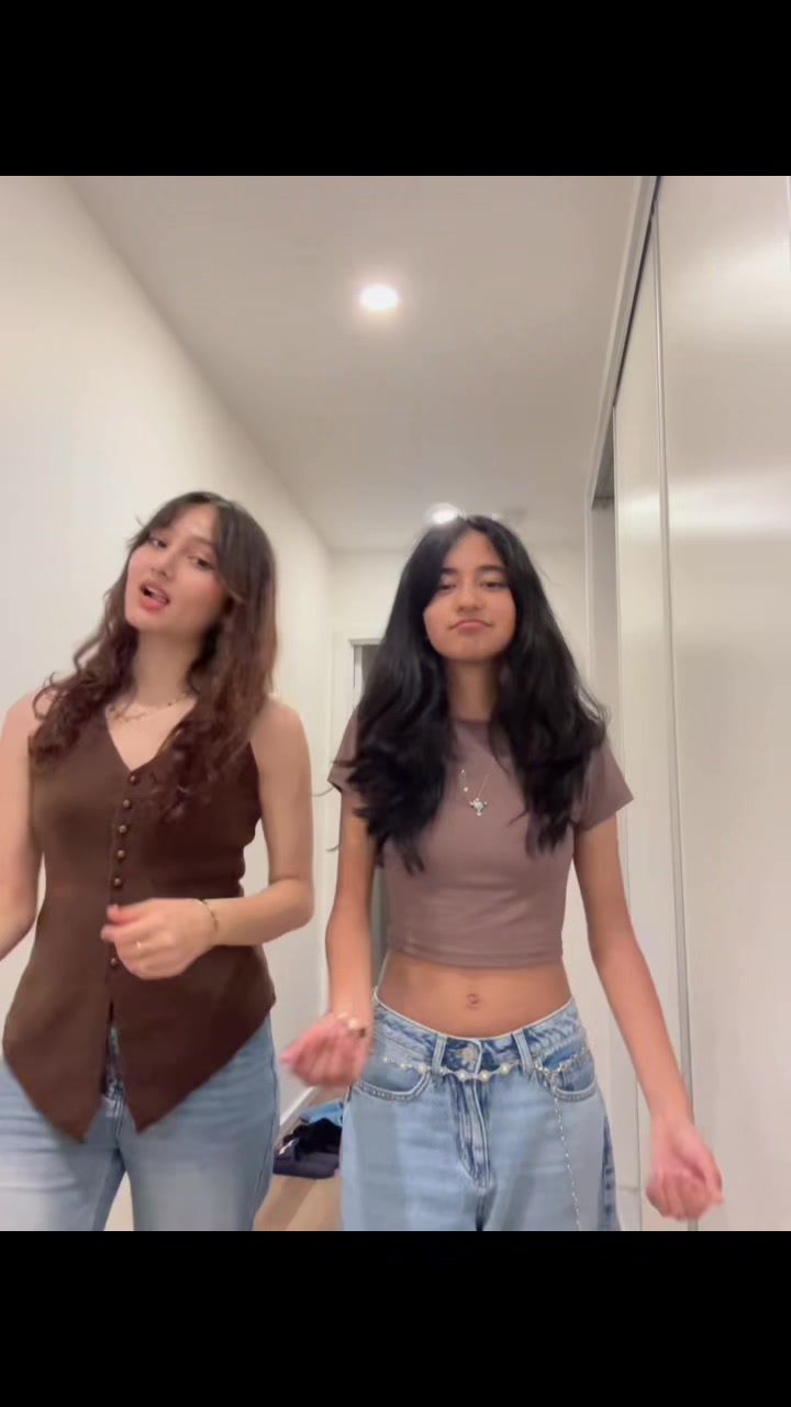 @अनुष्का💗
