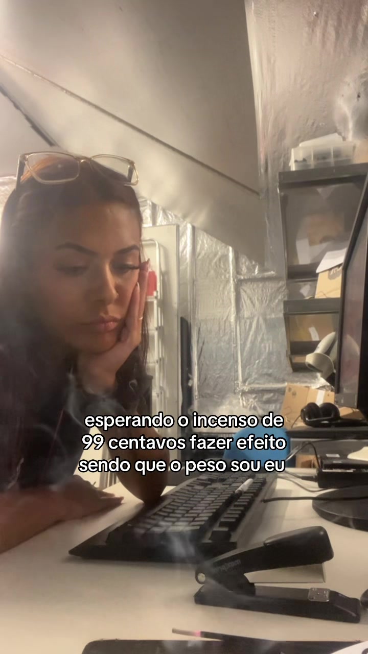 @hyas