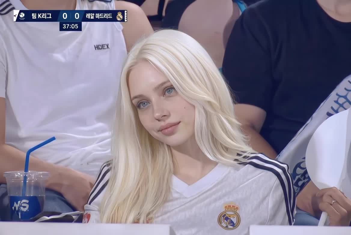 @Luna Frost