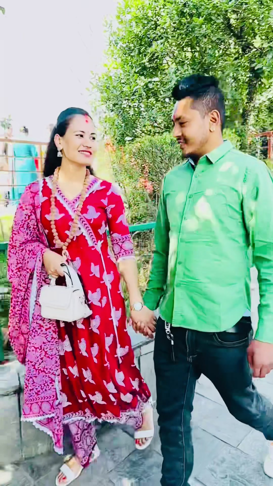 @Parutiwari🦋💫