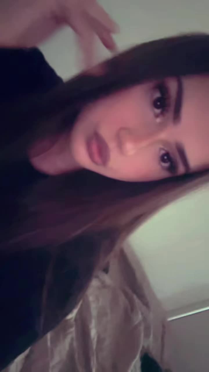 @eelenaa_