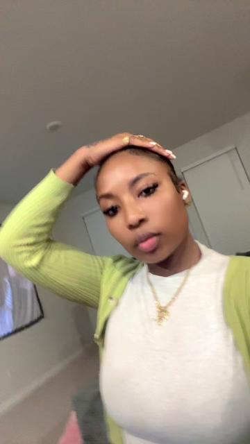 @Therealg0ldie