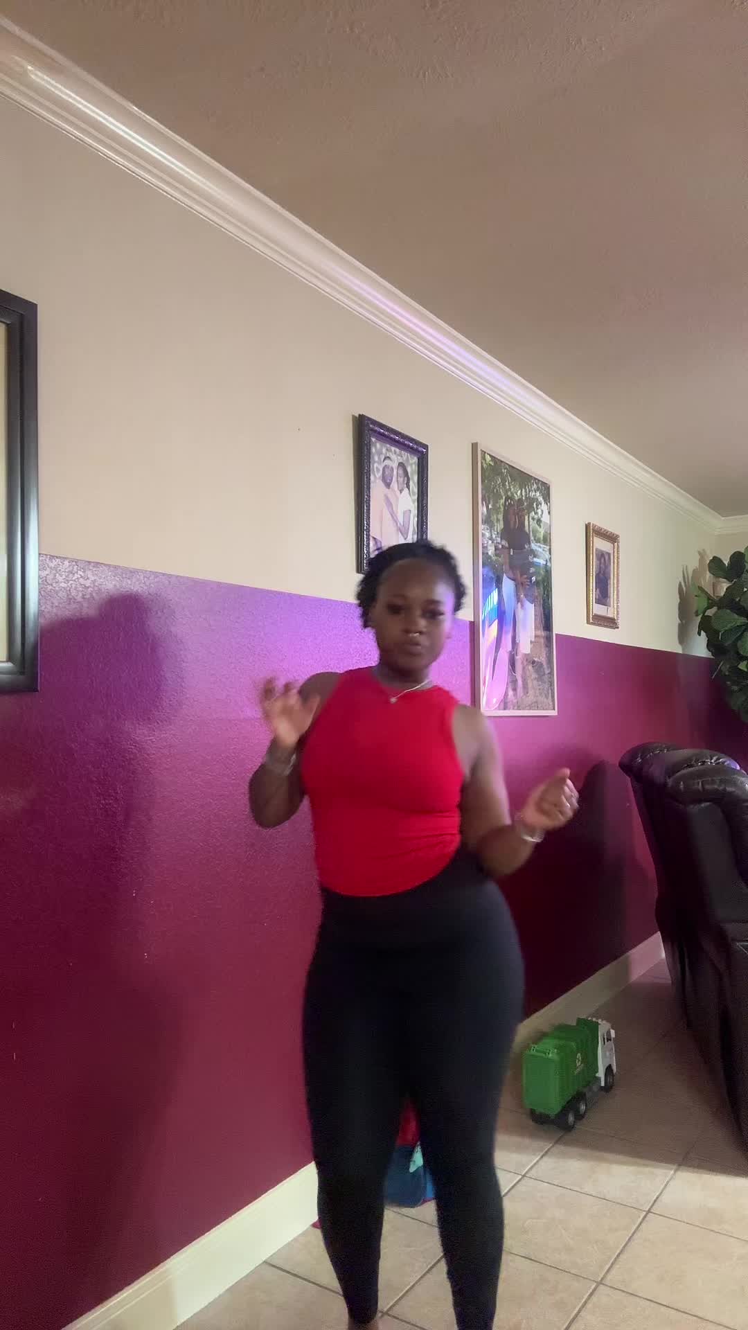 @C&rsquo;nya🖤.