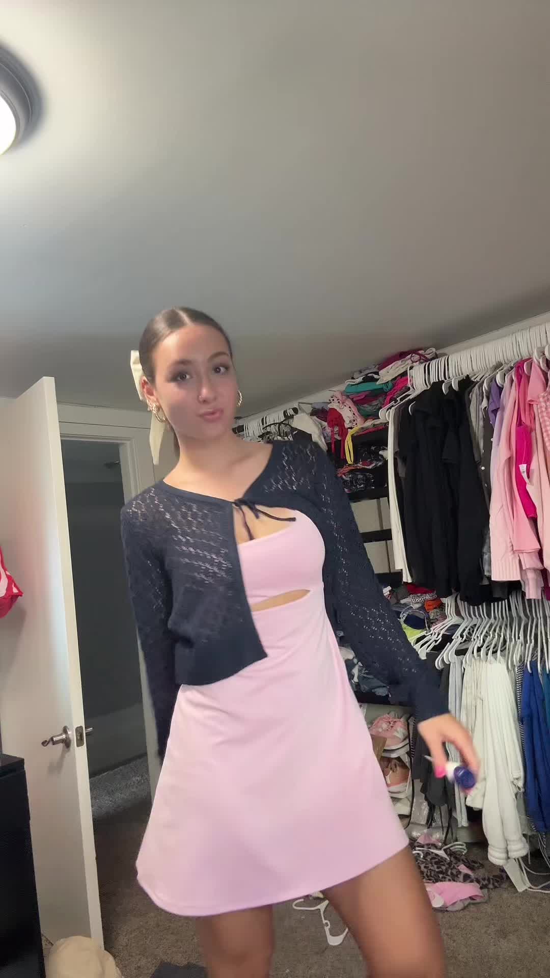 @weirdgirIhotbod