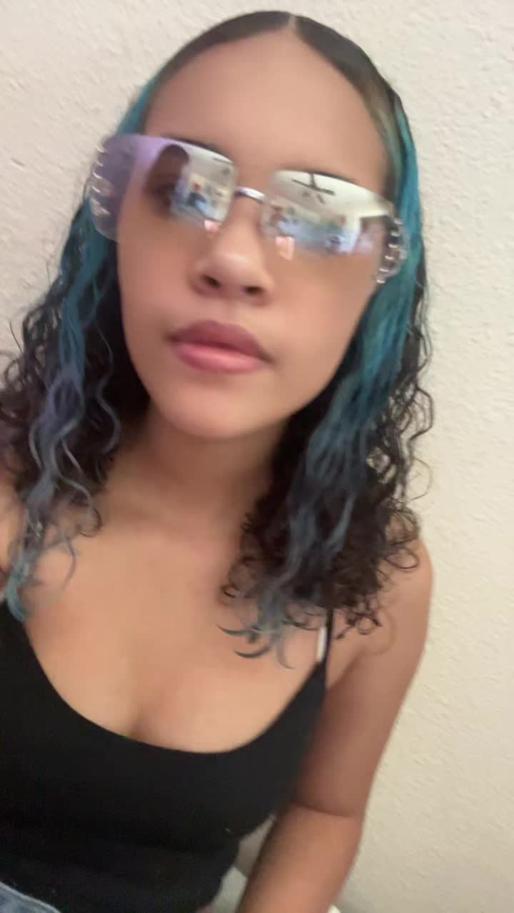 @Yayaisthegirl