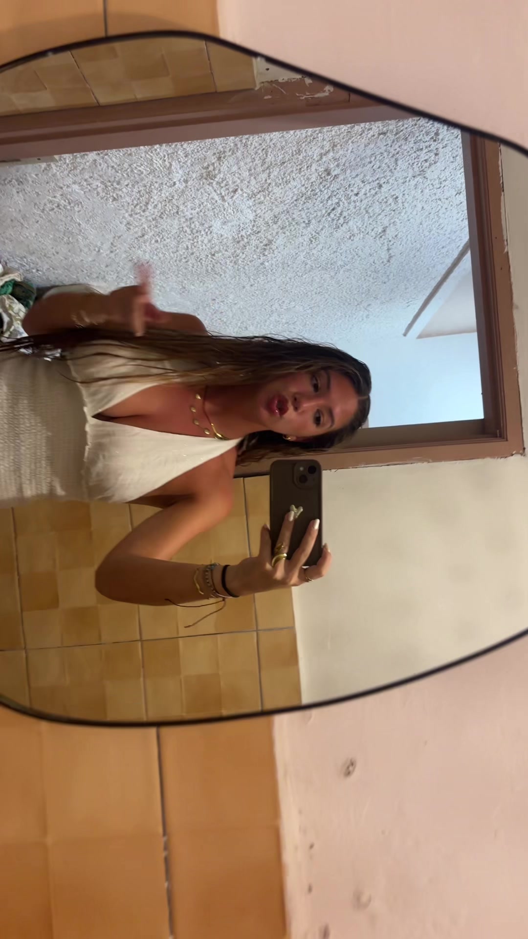 @anitarm_
