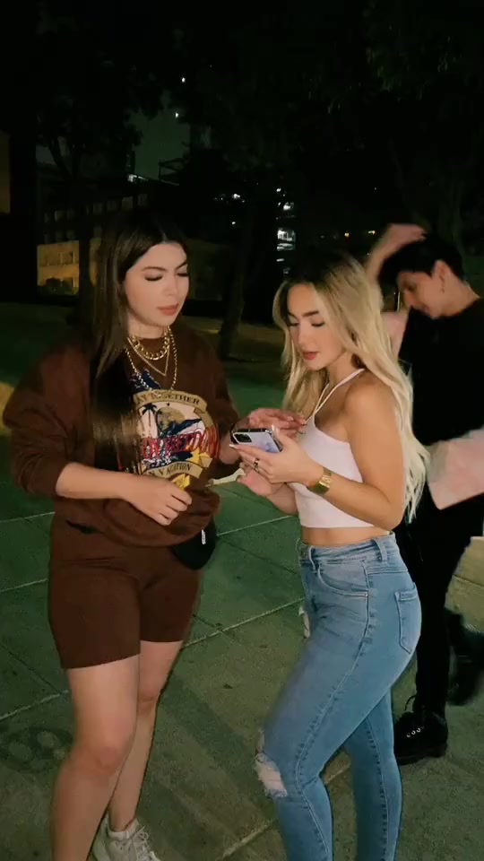 @𝑵𝒊𝒌𝒌𝒊𝒍𝒐𝒗𝒆𝒓𝒔