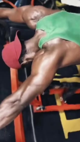 @🇨🇮♻️40 ANS ET MUSCLE♻️🇨🇮