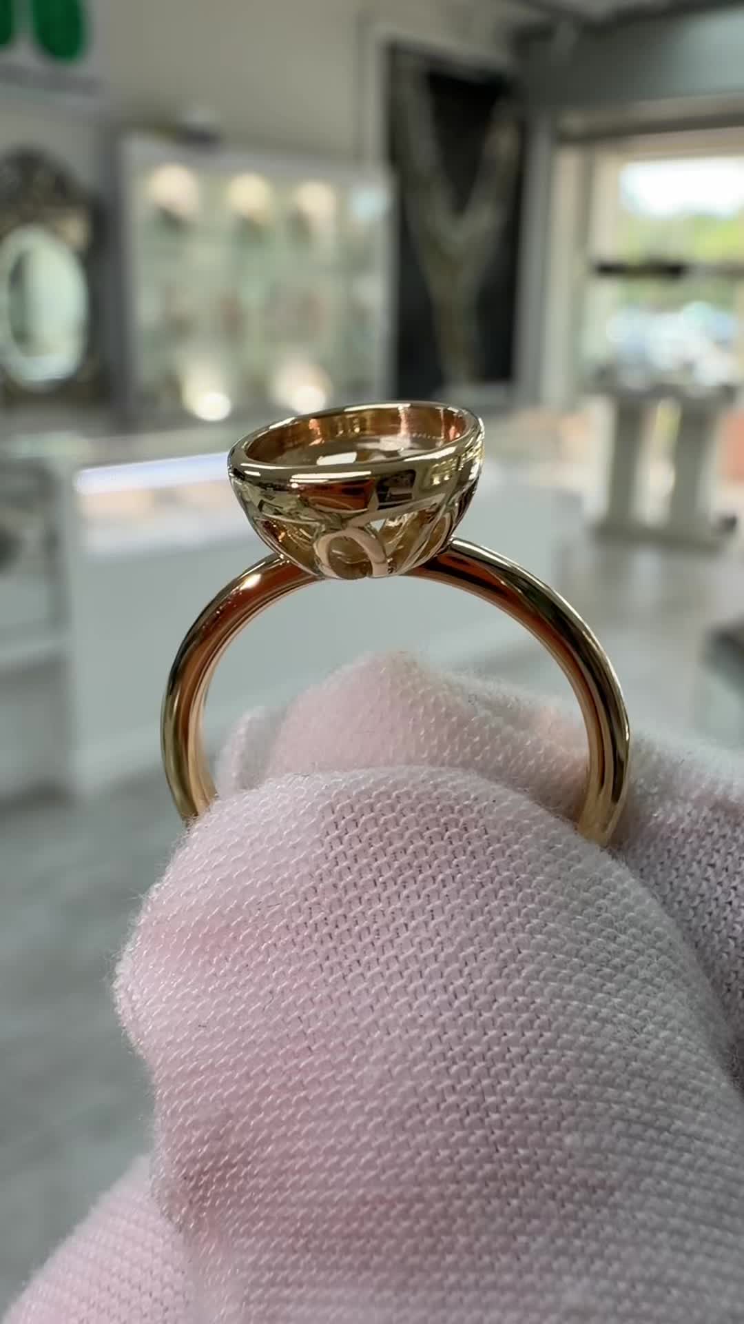 @JR Colombian Emerald