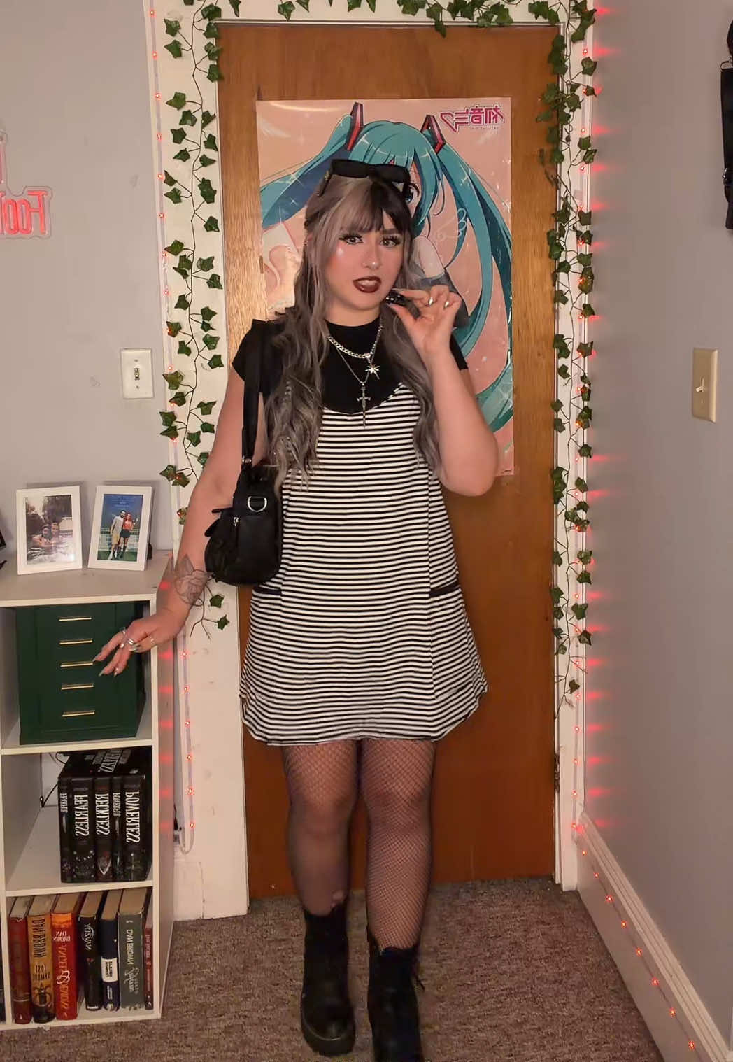 @simiviolet