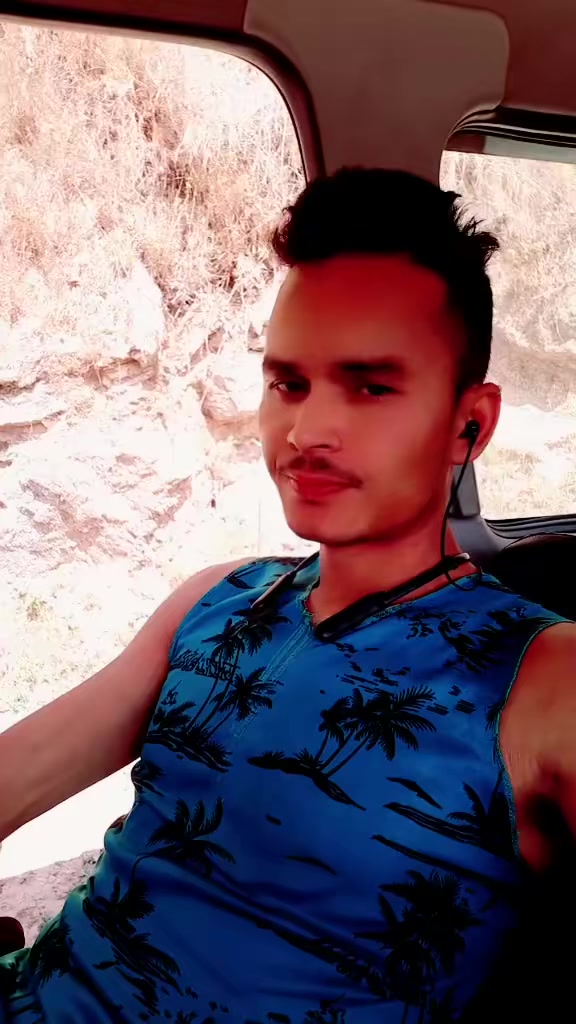 @तिम्रो याद्ले सताएको छ सानु😭?
