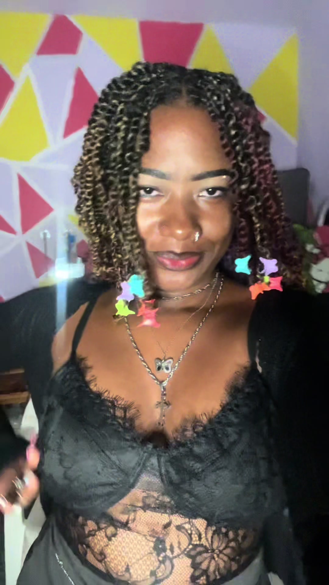 @MsAbbie_