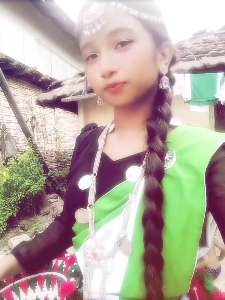 @Roshika chaudhary 2๐๐