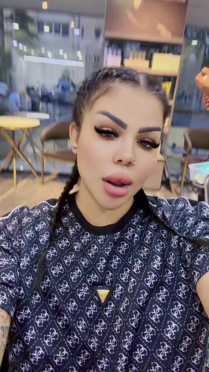 @Model👑Hanan💎Nazlıحنان💜نازلي