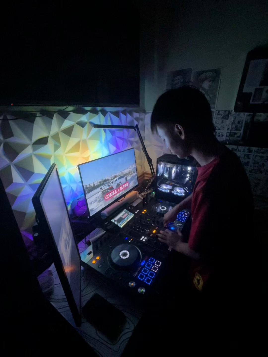 @Anh Tân 👾