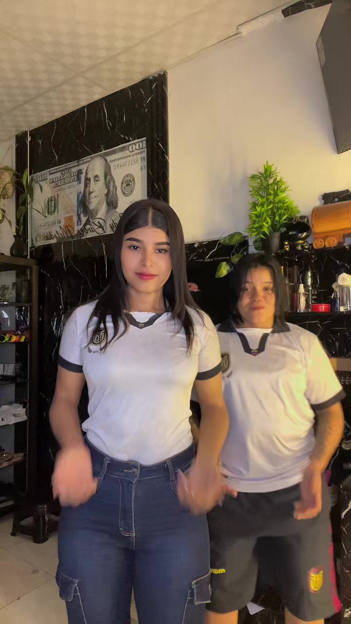 @YaraldyR