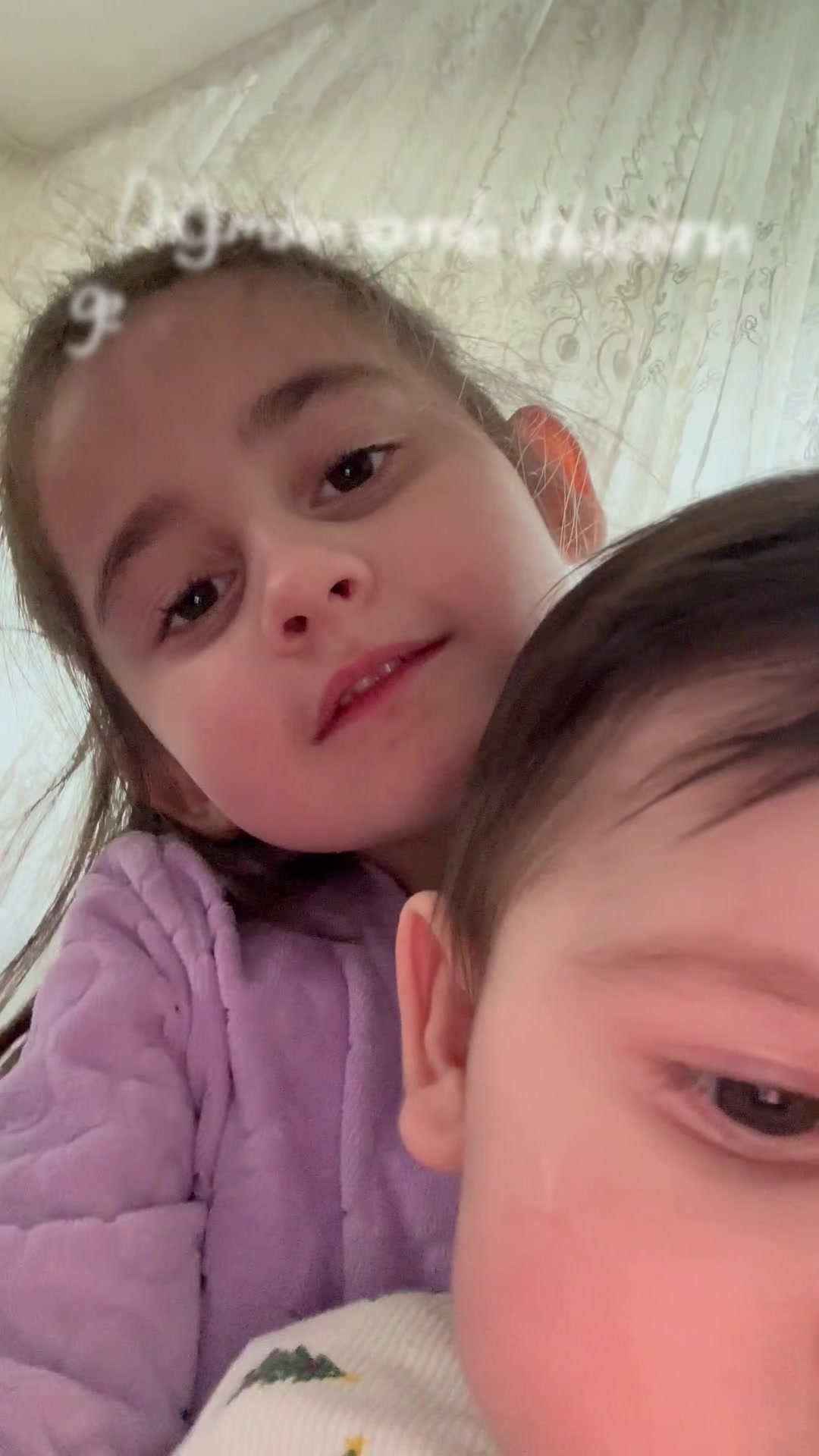 @G&uuml;l Azra