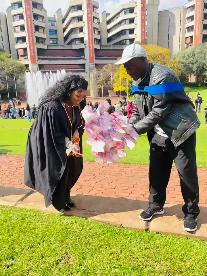 @Silondile_Thungo