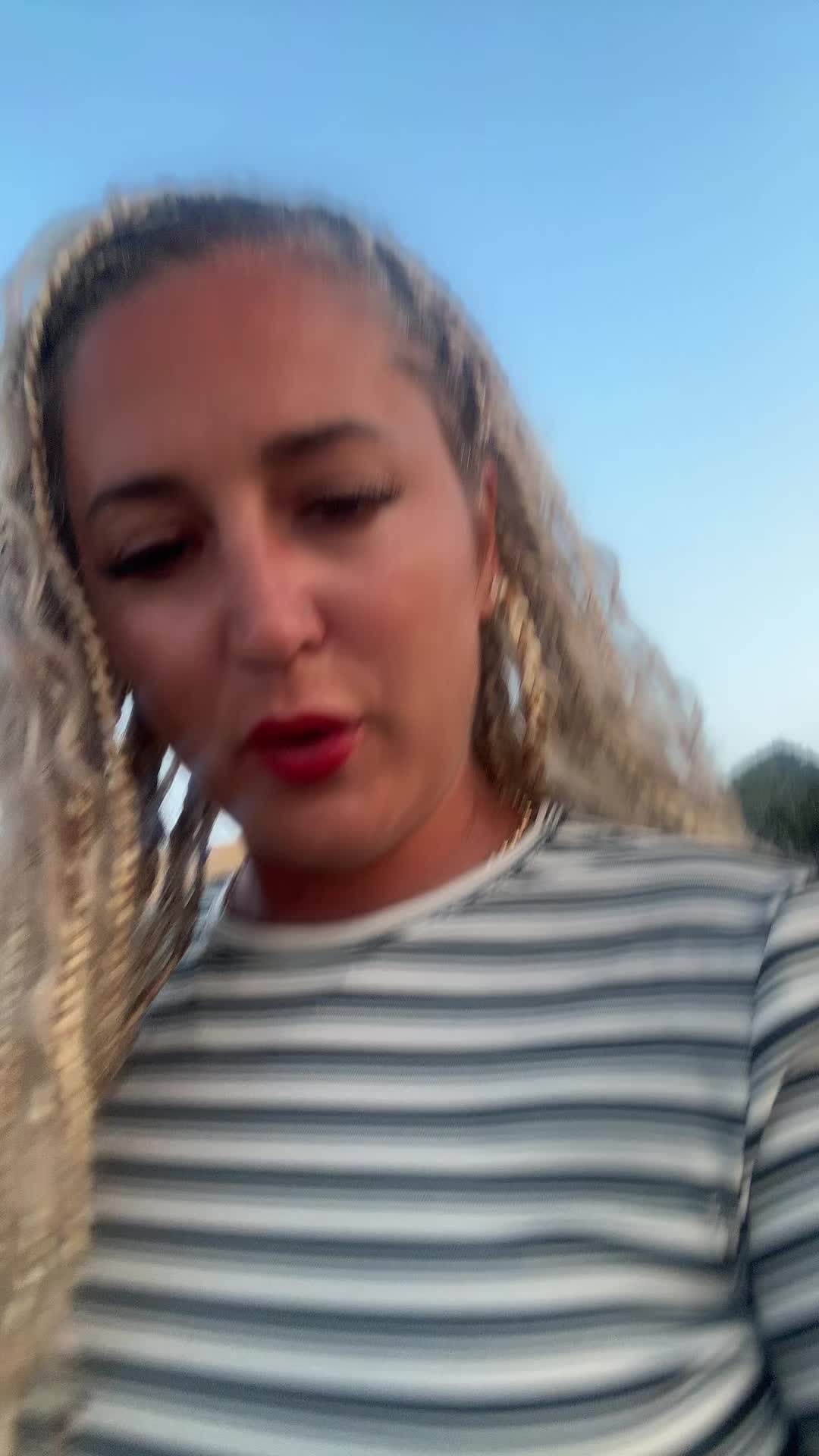 @Helena la daronne