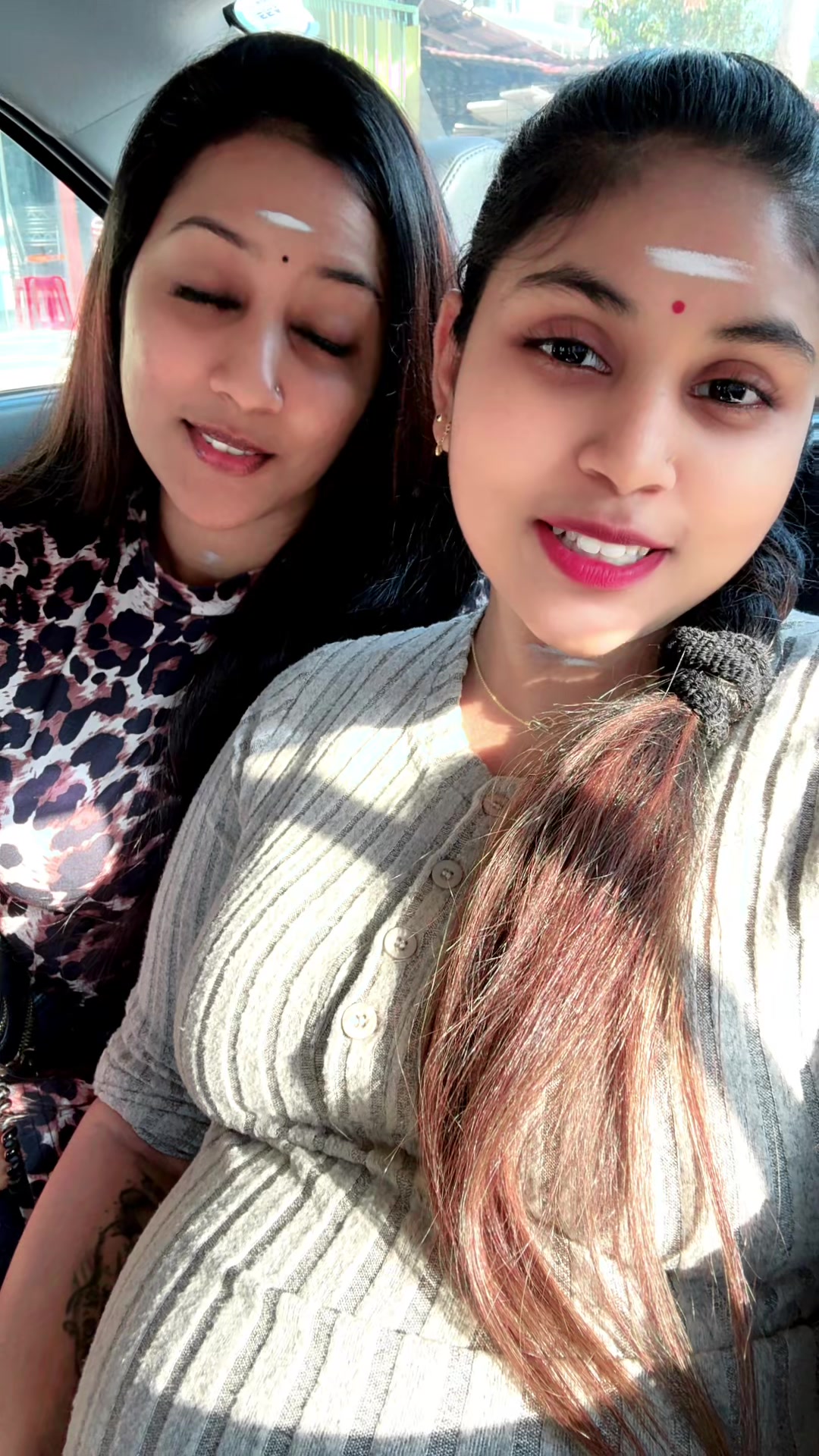 @$Loshna💫♥️