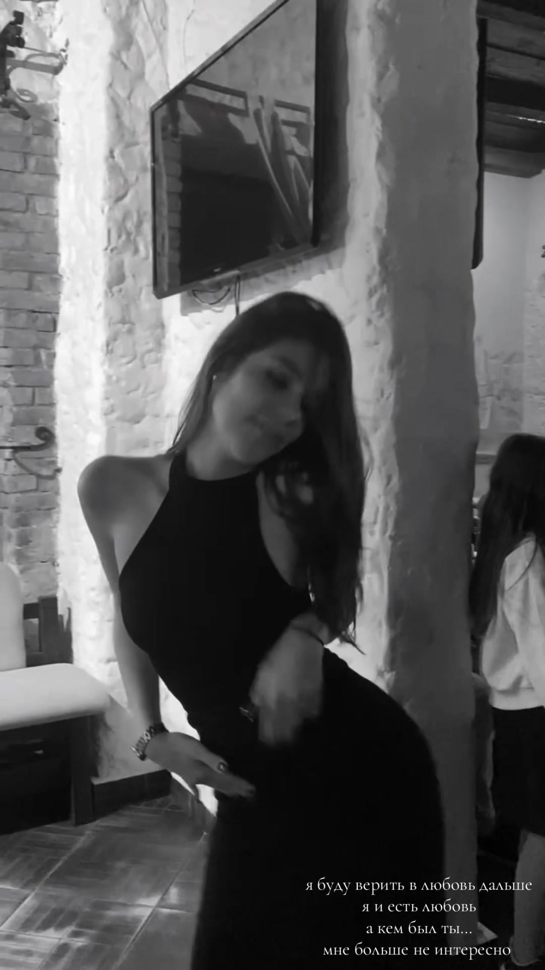 @𝒦.
