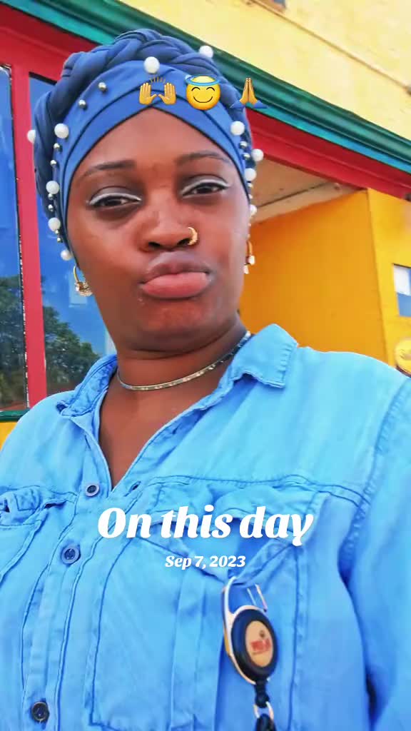 @GUINEA 🇬🇳 WOMAN