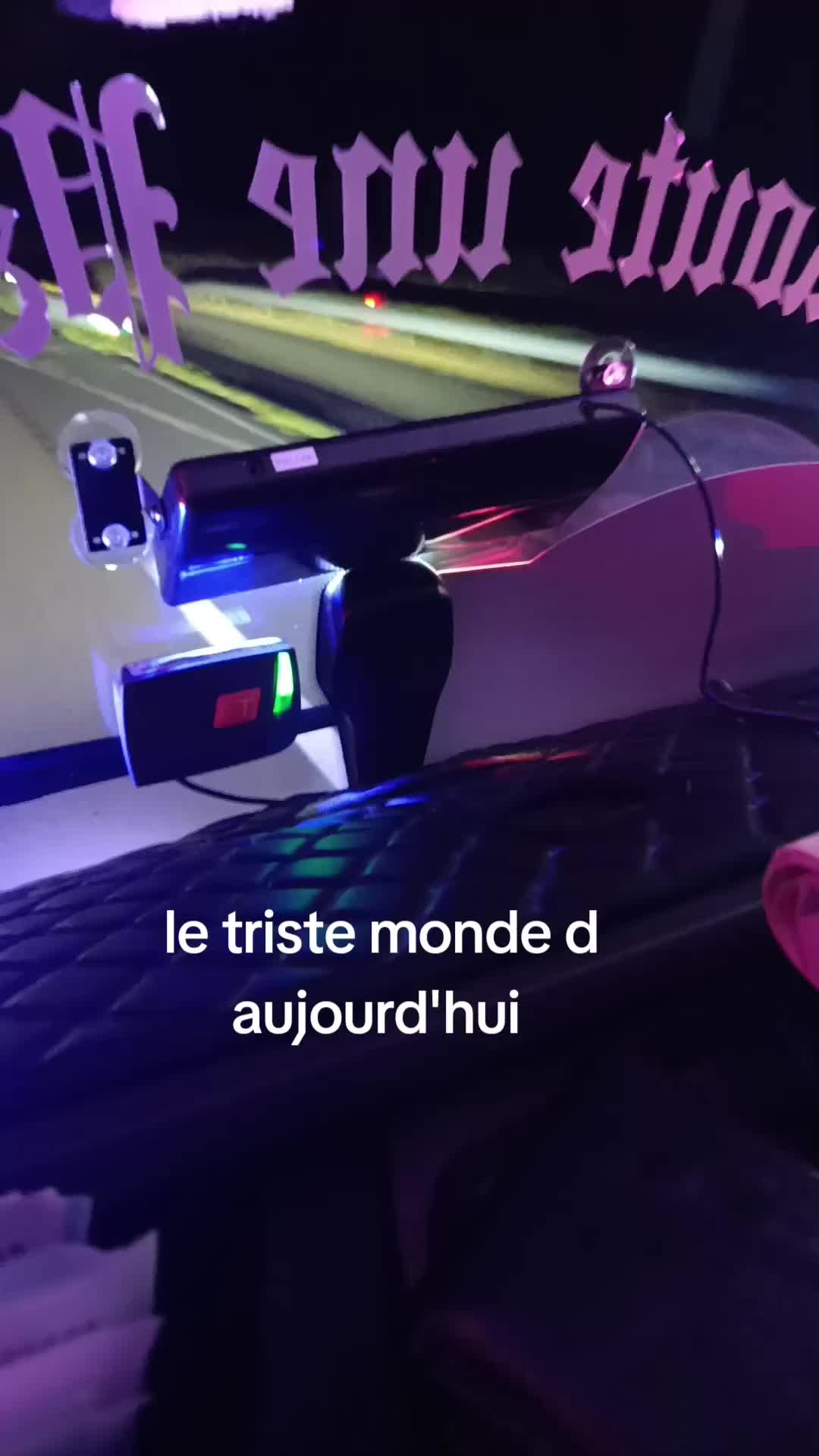 @🇨🇵Yan03200🇨🇵