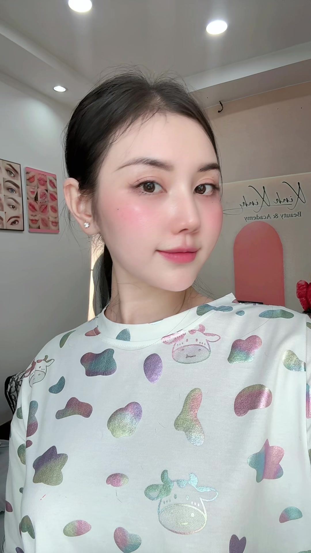 @Xinh Xinh Beauty & Academy
