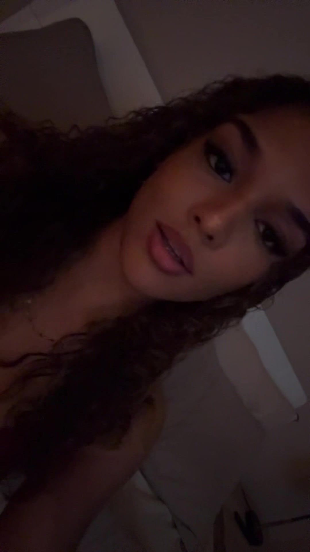 @Desireeeeeeeeeee3