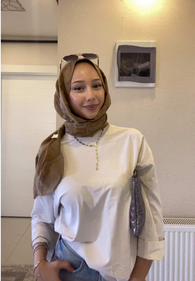 @𝒮𝑒𝓃𝒶