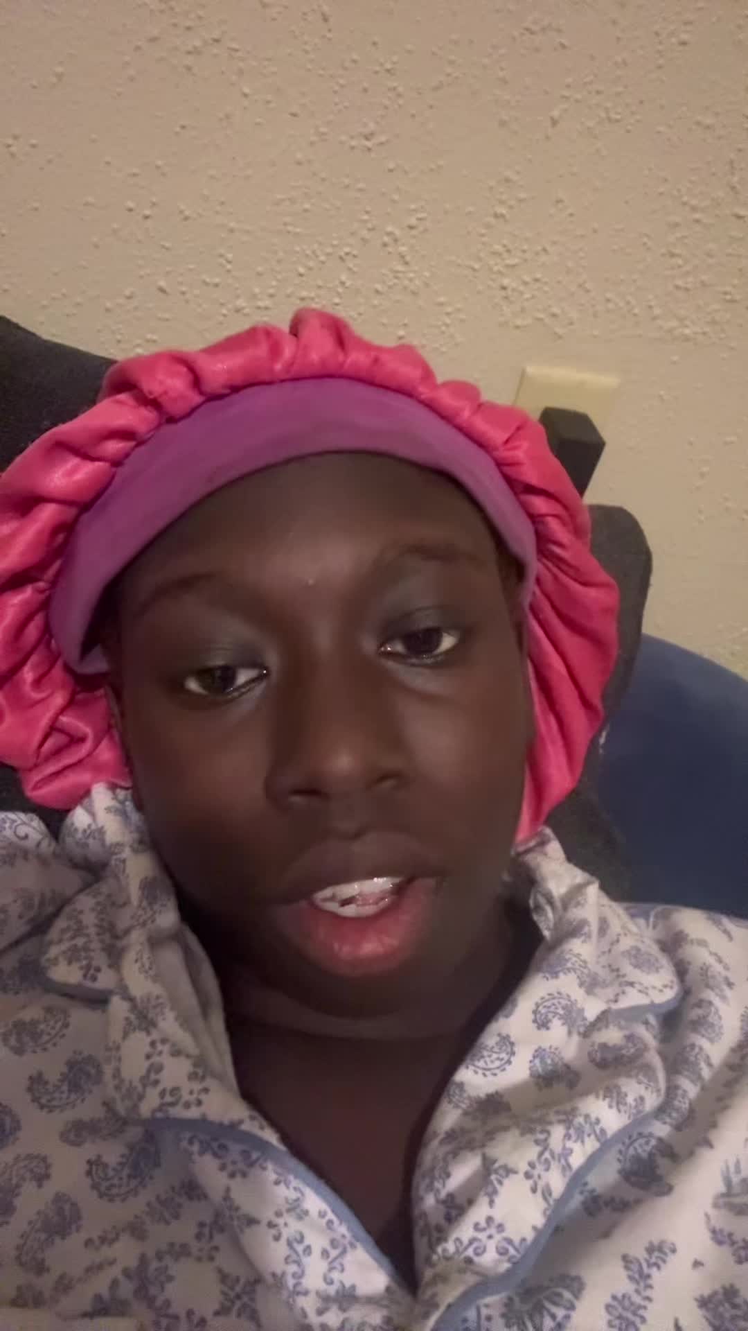 @🙂