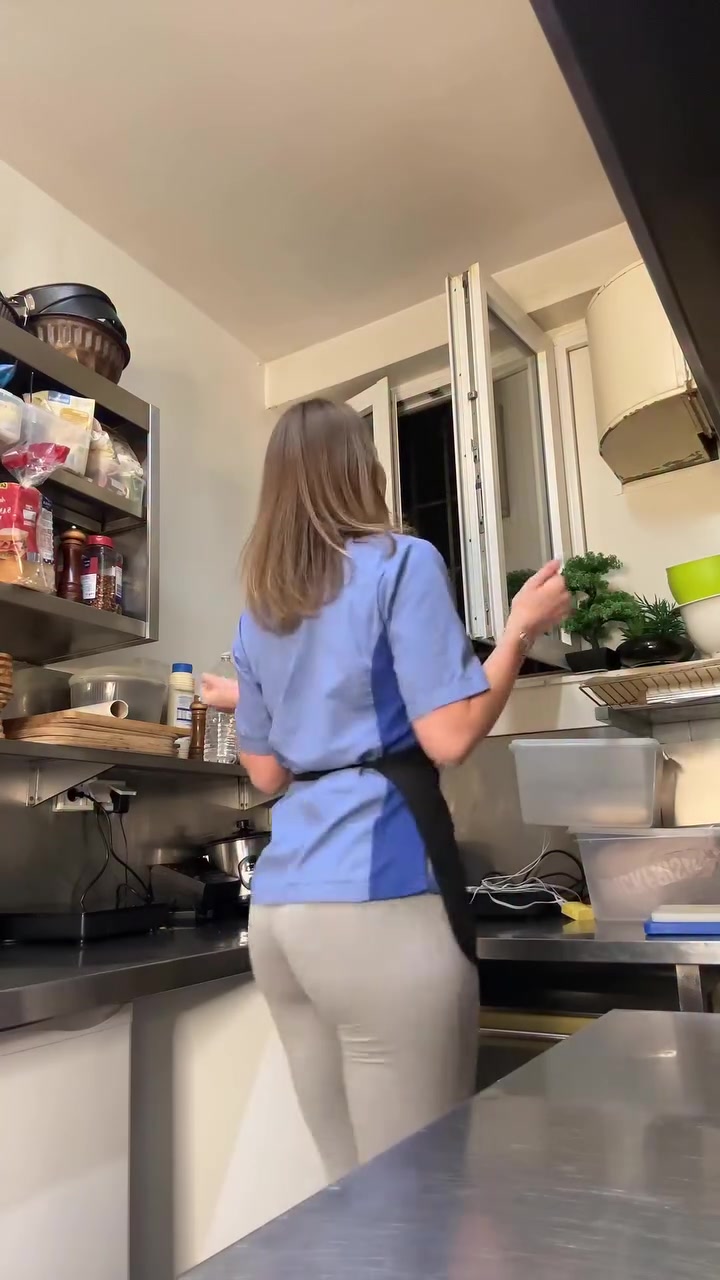@kelly.tylrrone