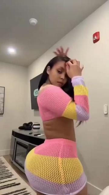 @Moureen🦋🌹