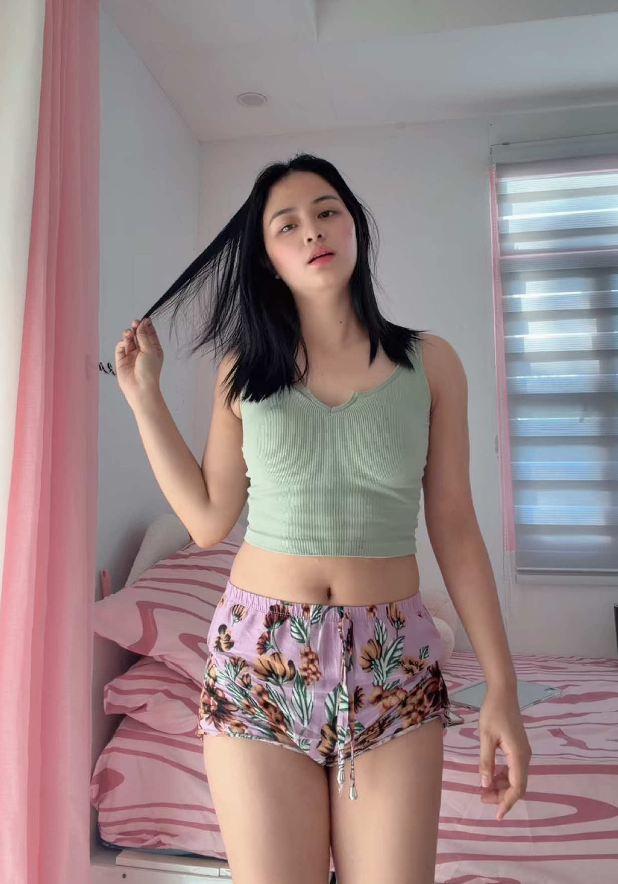 @vaneneng_ on ig (2)
