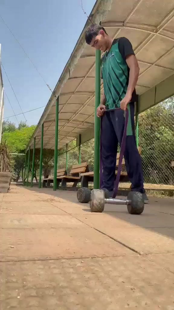 @Maaz jhelum 🏏